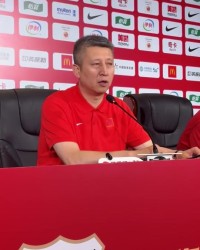 郭士强：余嘉豪的脚踝进行了个小手术 可能会缺席今夏前期的比赛